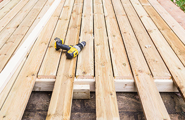 Création et aménagement de terrasse en bois à Enghien-les-Bains (95880) - Renard Elagage dans le Val d'Oise